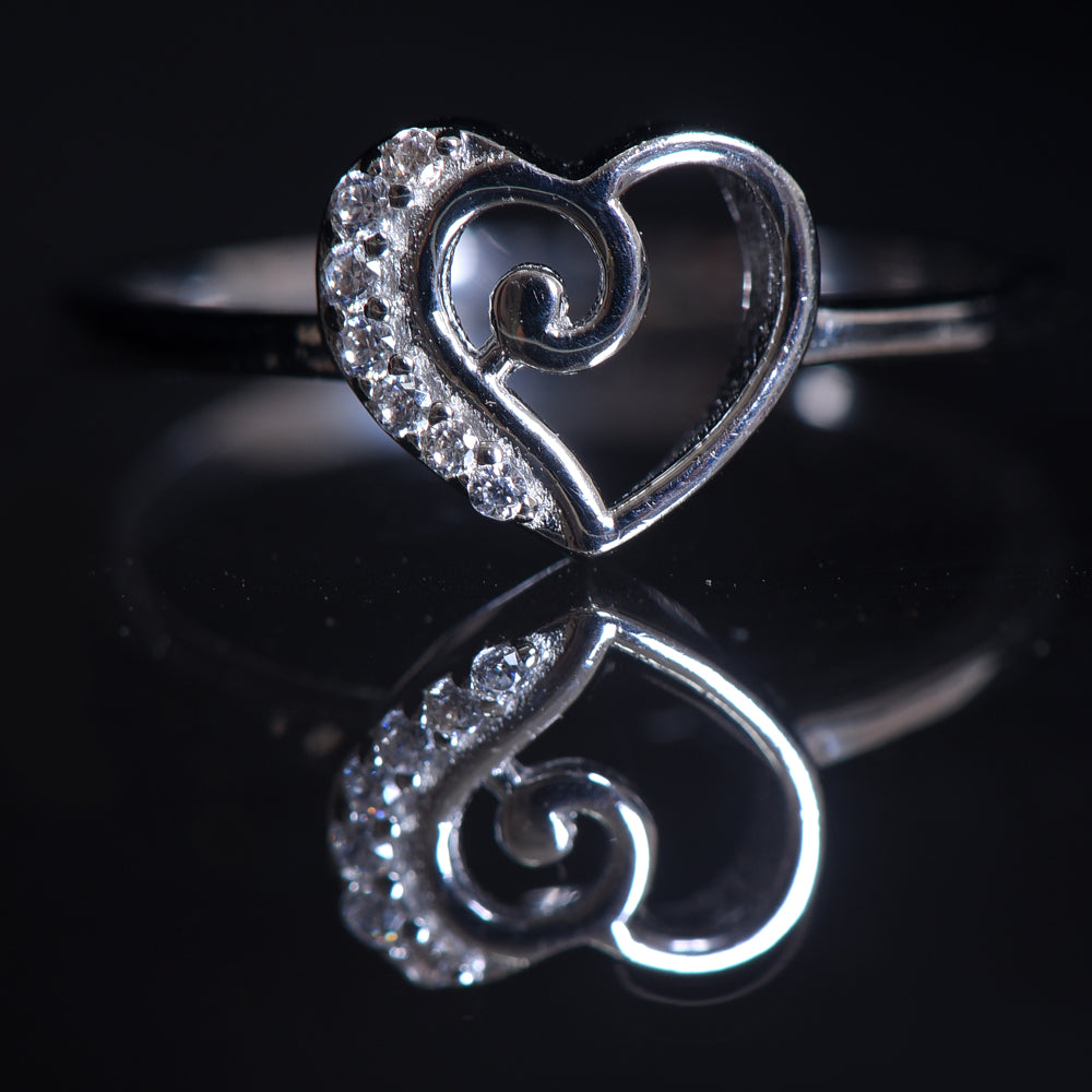925 Sterling Silver Heart Shape Beautiful Girls Women Ring