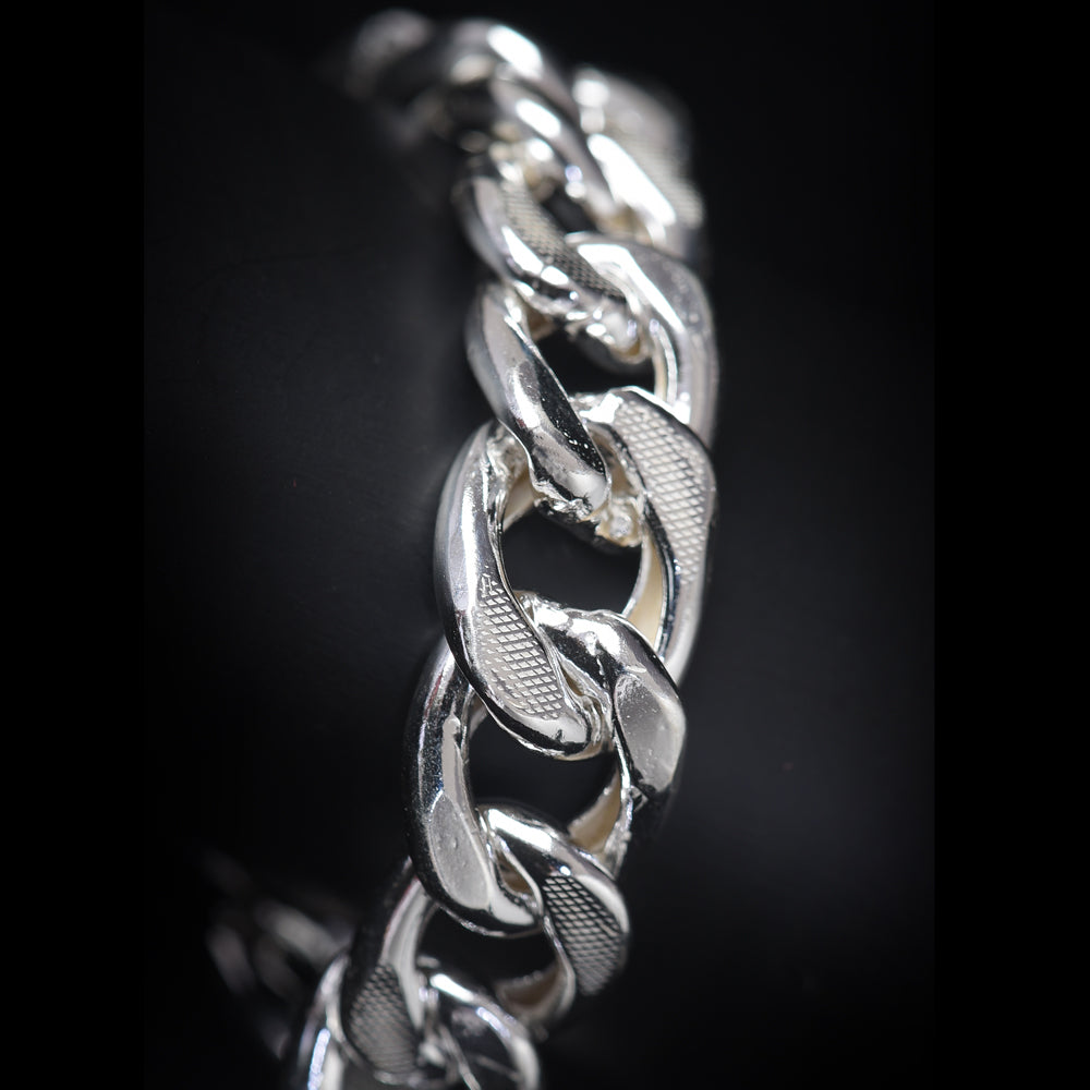 Bold Chain