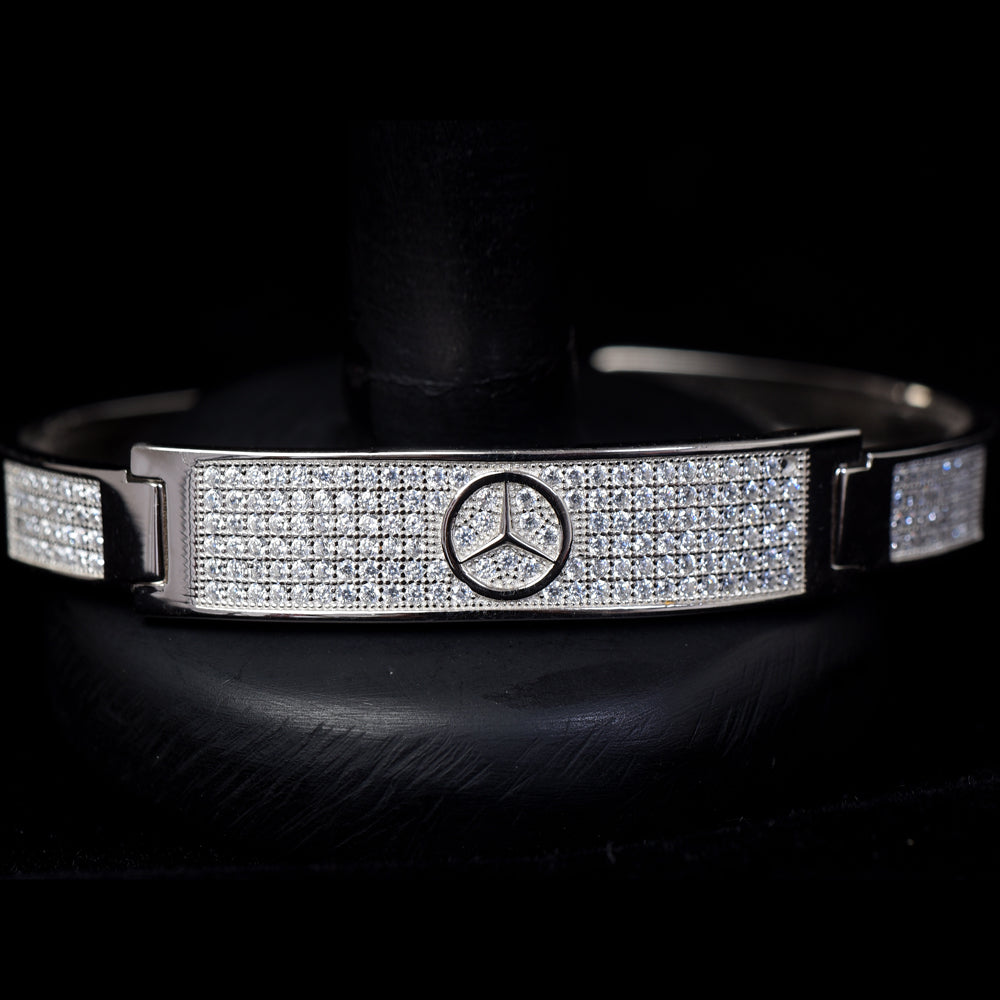 Bold Mercedes